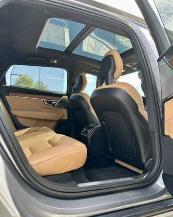 Volvo S90 cena 142000 przebieg: 102247, rok produkcji 2017 z Kraków małe 704